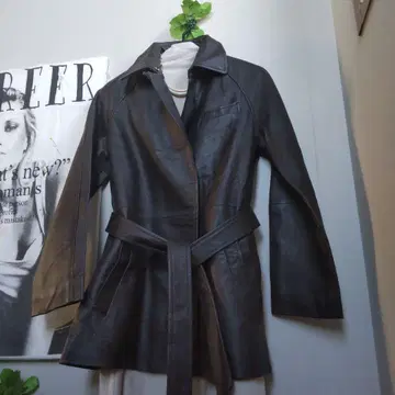 WILLSELECTION 다크 브라운 가죽 자켓 벨트로 깔끔하게