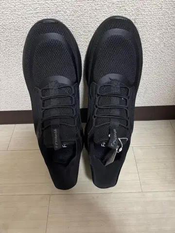 미사용품 스니커즈 선 채로 바로 신을 수 있는 남성용 경량 27.0cm