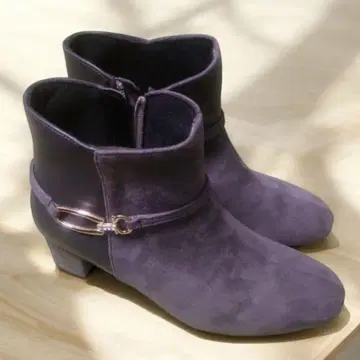 새상품급 시착만 한 상품 엘르 플래닛 스웨이드 숏부츠 LL 24cm