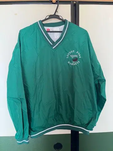 그린 컬러 V넥 나일론 자켓