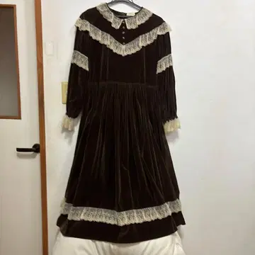 전원시 럭셔리 레이스 브라운 벨로아 원피스