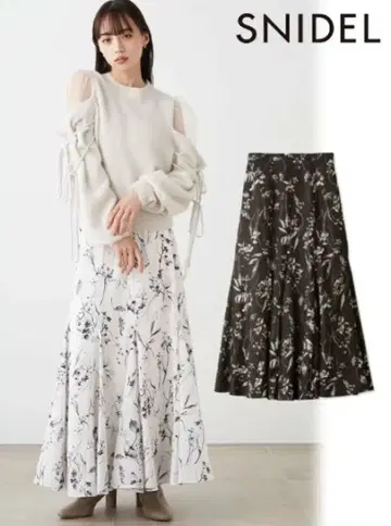 SNIDEL 플라워 프린트 플레어 스커트