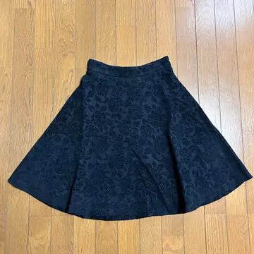 레스 빠세 플라워 자카드 플레어 스커트 S 사이즈