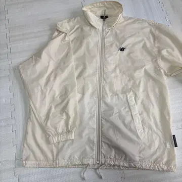 뉴발란스 나일론 자켓 아이보리