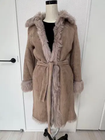 NATURALBEAUTYBASIC 무스탕 코트