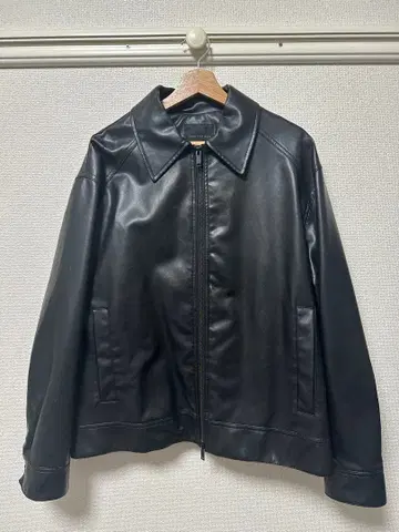 SPAO 블랙 가죽 자켓