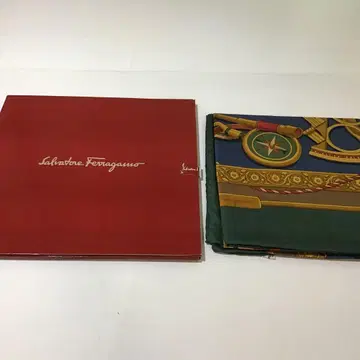 112698 Salvatore Ferragamo 페라가모 스카프