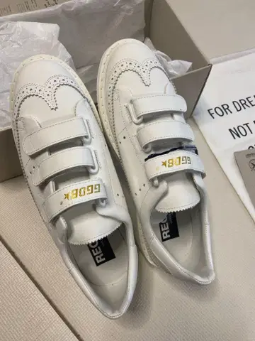 GOLDEN GOOSE 화이트 스니커즈