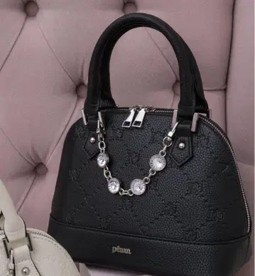 pium 비쥬 장식 pium 모노그램 미니 백