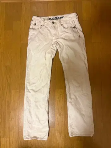 Z-BRAND 화이트 슬림핏 데님