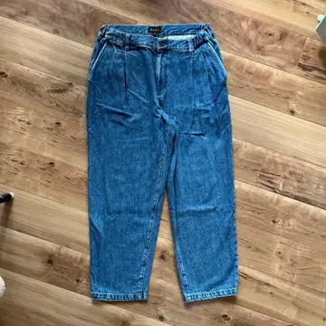 EKAL 어반 리서치 데님 투 턱 팬츠