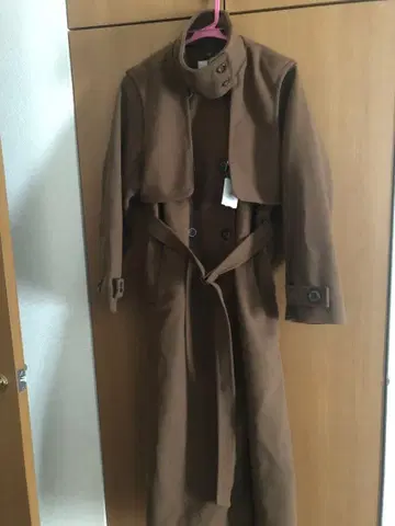 새상품 어스 뮤직&에코로 코트