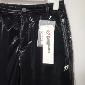 MASTER BUNNY EDITION 블랙 팬츠