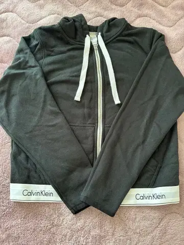 캘빈 클라인 블랙 후드티 S 사이즈