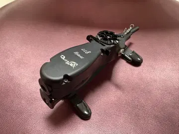 와카사기노쿠라 빙어 릴 LL8 블랙 오른손잡이용