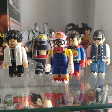 닥터 슬럼프 아라레짱 큐브릭 전 5종