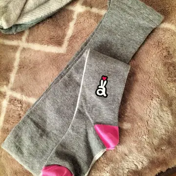 미사용 아르치비오 그레이 하트 로고 삭스