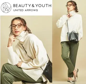 미사용 뷰티앤유스 울 캐시미어 터틀넥 니트 화이트 계열