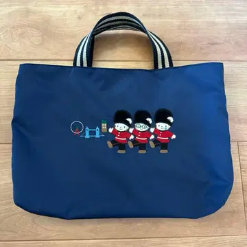 패밀리아 네이비 토트백