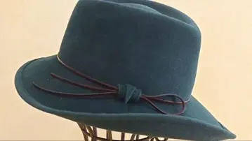 다크 블루 울 펠트 햇 가죽 리본 포함