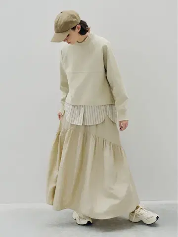 [택 포함 새상품] 에미 래글런 볼륨 스커트 세트