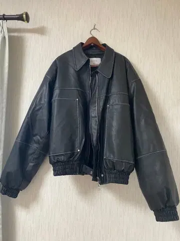 Our Room 블랙 가죽 자켓