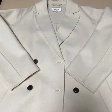 BEIGE. 아이보리 더블 브레스트 체스터 코트