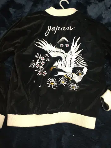 일본제 독수리 자수 벨벳 스카잔