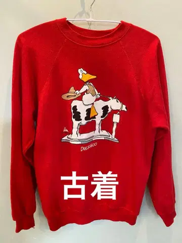 빨간색 덕 캐릭터 트레이닝복