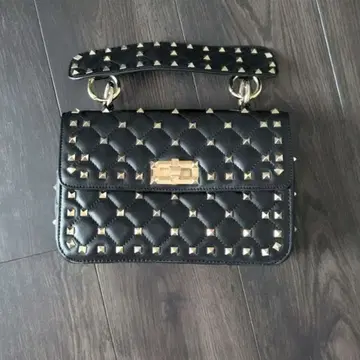 스터드 가죽 백