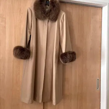 퍼 소매 카라 부착 멋져요!