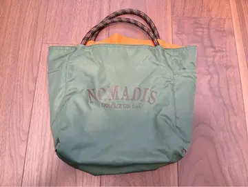 NOMADIS 올리브 그린 토트백