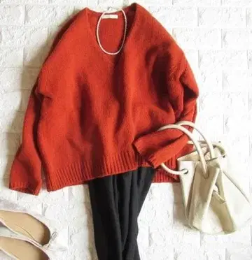 투모로우랜드 갤러리 바이 고급 여성스러운 세련된 V넥 루즈 니트