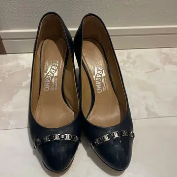 Ferragamo 네이비 가죽 웨지힐