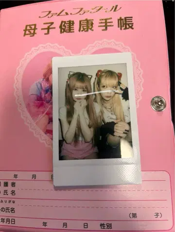 악마의 키스 투샷 폴라로이드 4