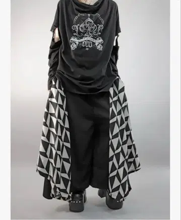 Deorart 지오메트릭 패턴 와이드 팬츠 L 사이즈