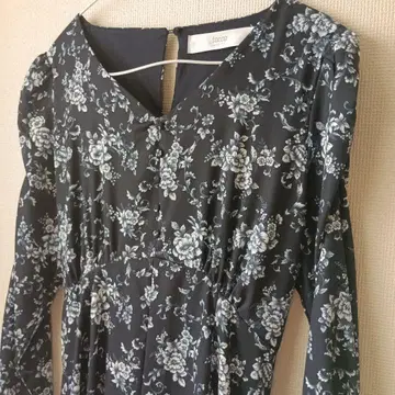 tocco 꽃무늬 롱 원피스 네이비 화이트