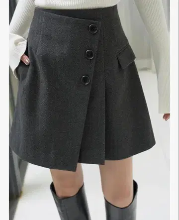 SNIDEL 랩 미니 스커트 다크 그레이