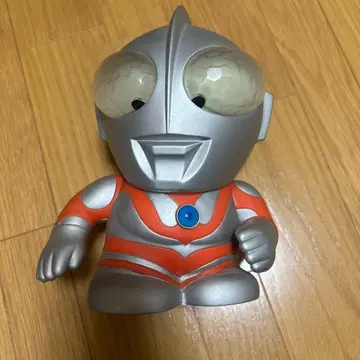 울트라맨 저금통 피규어