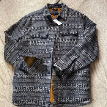 BANANA REPUBLIC 기하학 패턴 자켓 L 사이즈