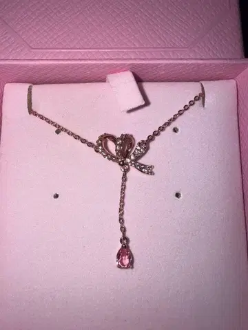 스와로브스키 목걸이 미사용 새상품