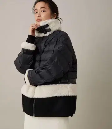 [ 새상품급 ] 뮤베일 M 콤비 다운 자켓 블랙