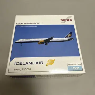 Herpa Icelandair Boeing 757-300 1/500