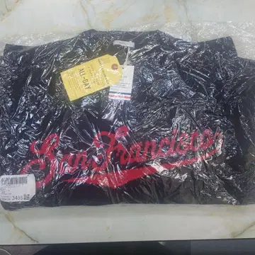 미개봉 새상품 BAYFLOW 샌프란시스코 로고 니트 스웨터 L 사이즈