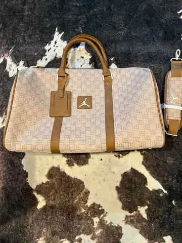 Jordan 더플백 베이지 25L