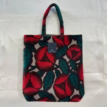 미나 페르호넨 토트백 레드 계열