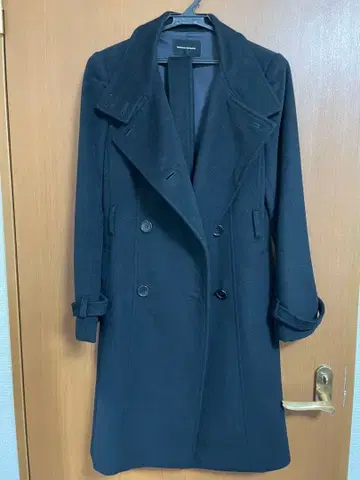 블랙 체스터 코트 트렌치코트