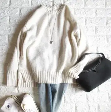 투모로우랜드 맥피 고급 라무 캐시미어 오버 사이즈 루즈 니트 화이트