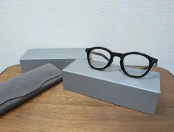 KANEKO OPTICAL (금자안경) French 아이웨어