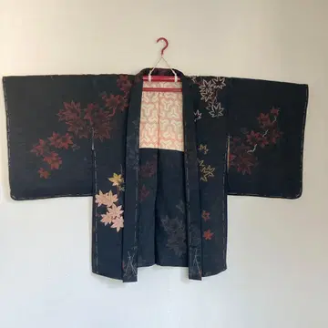 앤티크 블랙 옻칠 단풍 자수 겉옷 교육용 실 포함